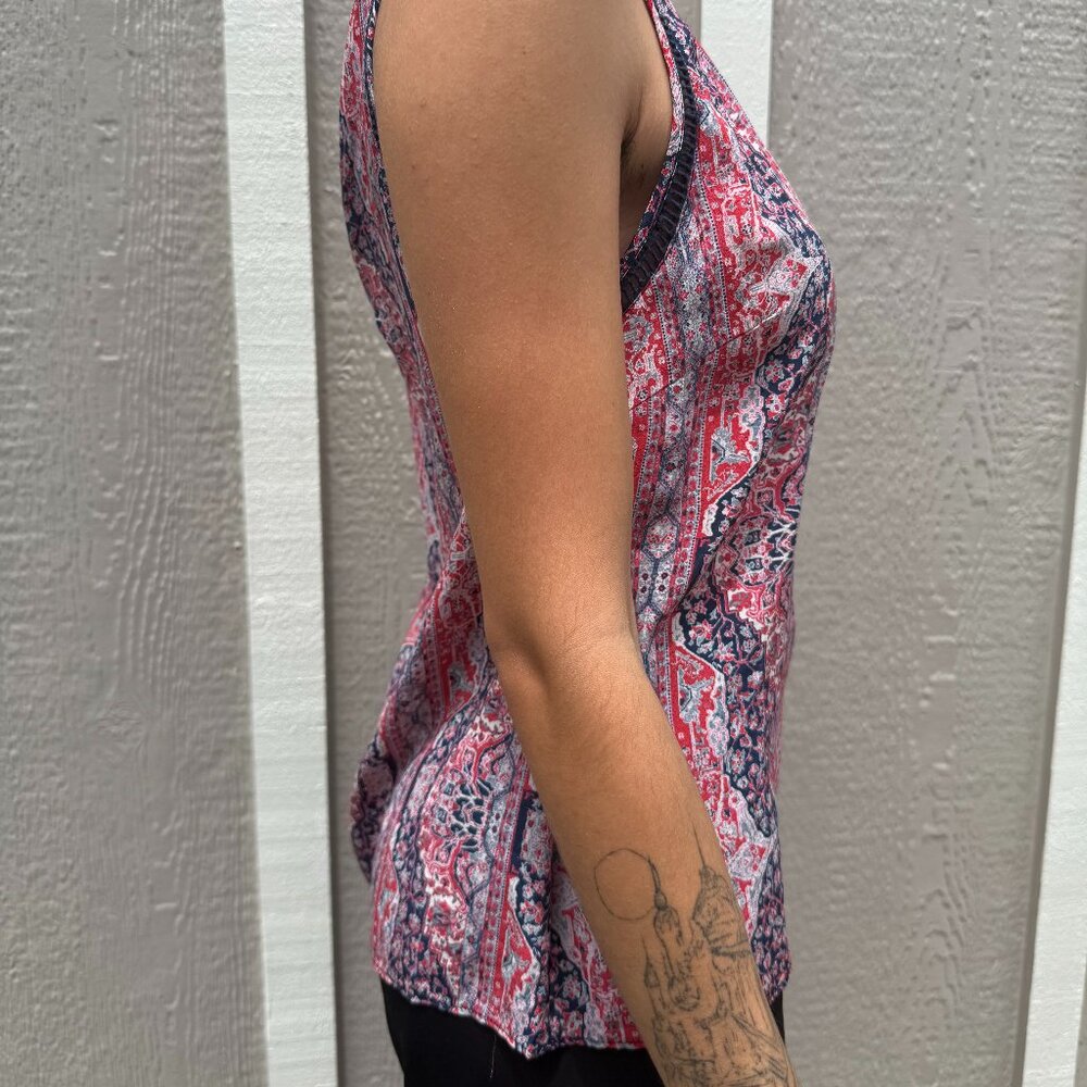 GreyLin - Picture 2 of 6